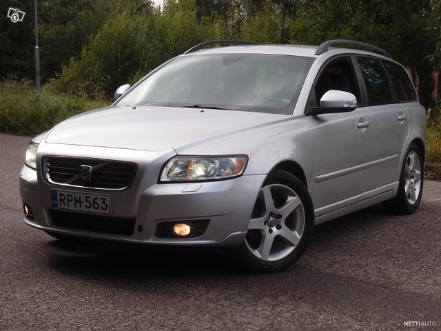 Volvo V50