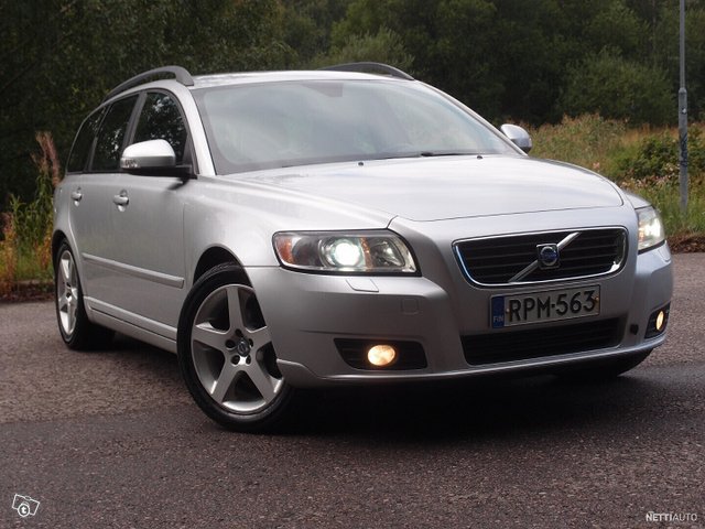 Volvo V50 3