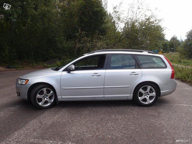 Volvo V50 5