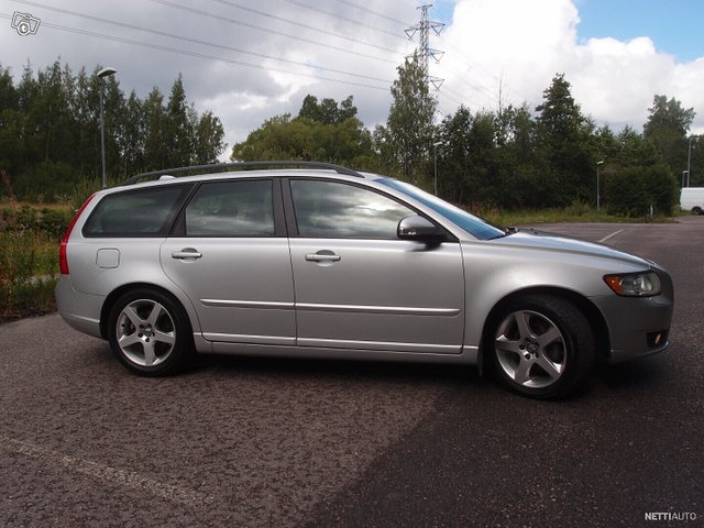 Volvo V50 6