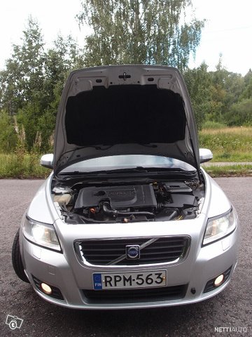 Volvo V50 18