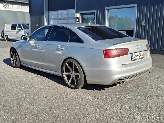 Audi A6 8