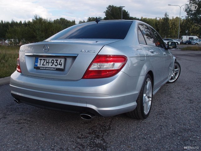 Mercedes-Benz C 4