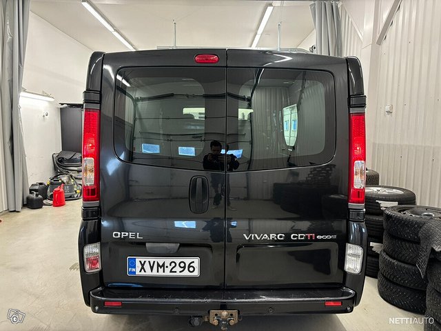 Opel Vivaro 6