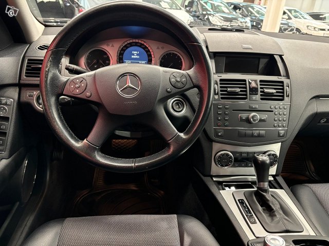 Mercedes-Benz C 15