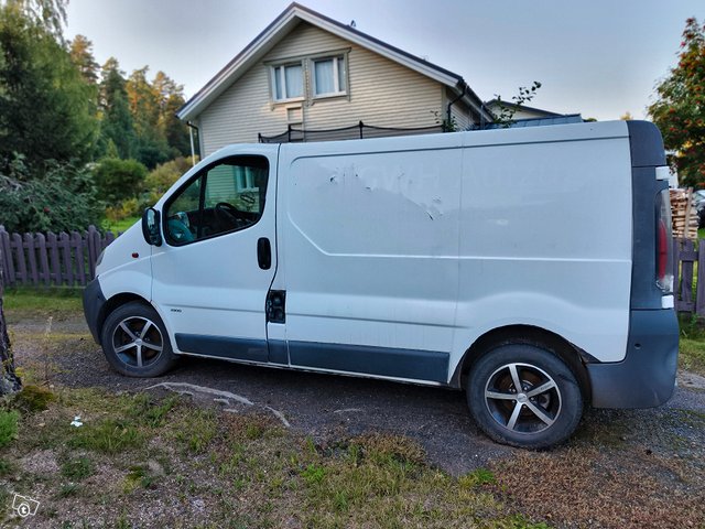 Opel Vivaro 4