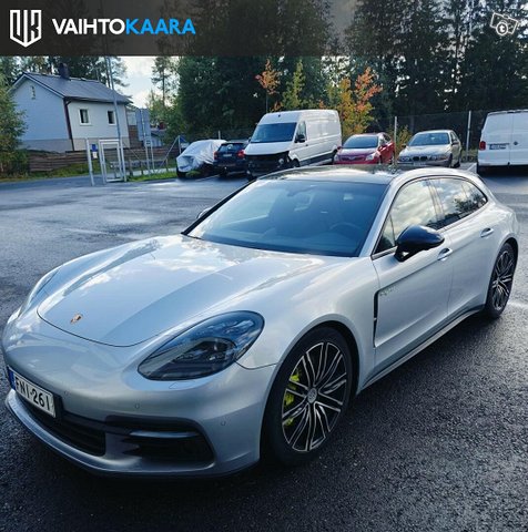 Porsche Panamera 1