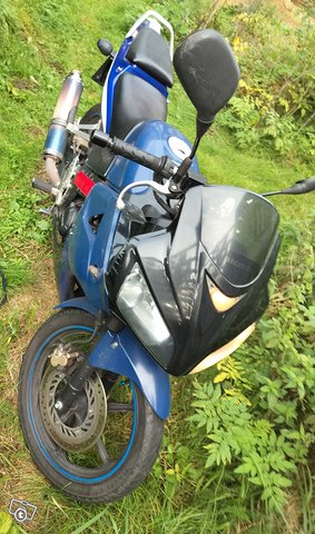 Honda CBR 125 R 3