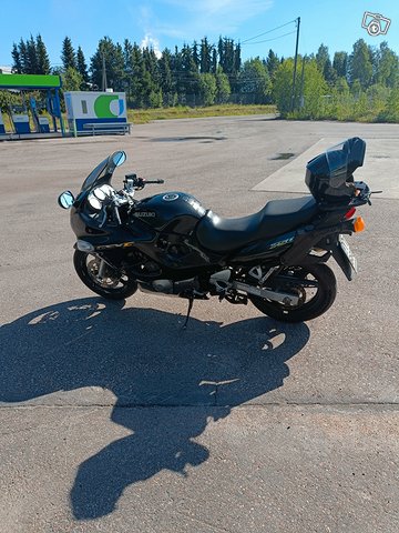 Suzuki Gsx 750f 1