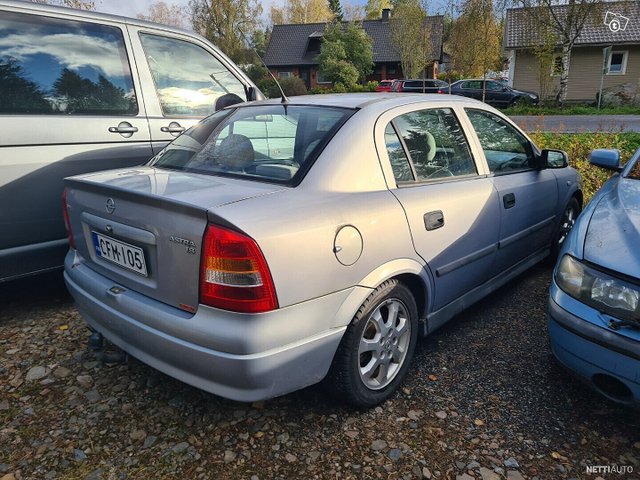 Opel Astra 2