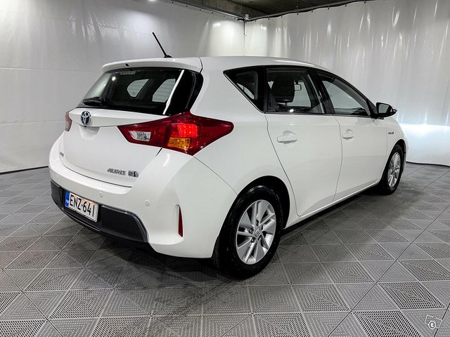 Toyota Auris 2