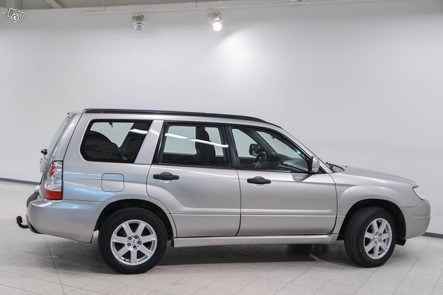 Subaru Forester 4