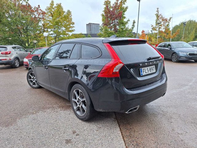 Volvo V60 3