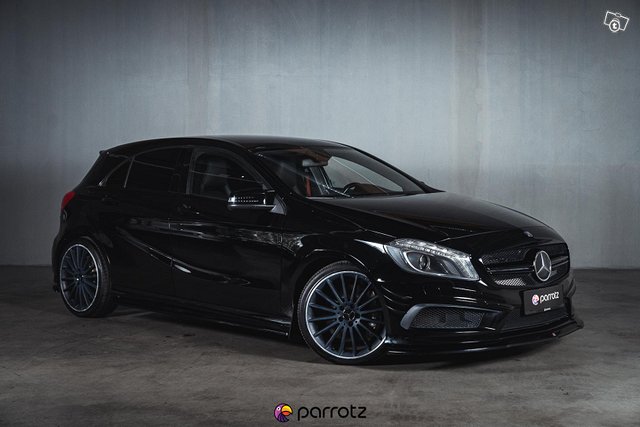 Mercedes-Benz A 45 AMG 3