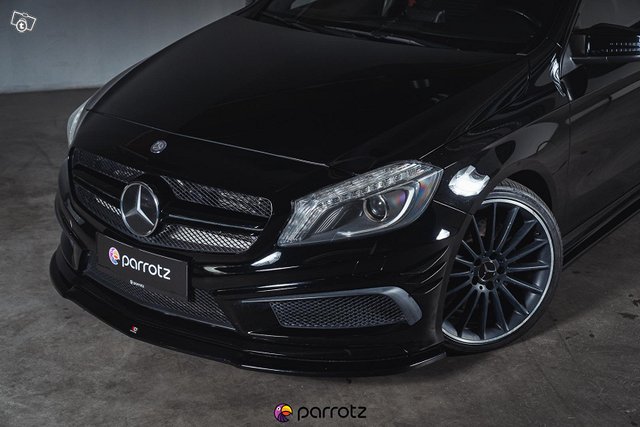 Mercedes-Benz A 45 AMG 10