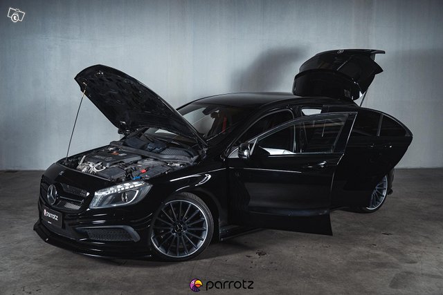 Mercedes-Benz A 45 AMG 21