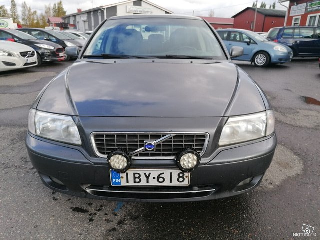 Volvo S80 2