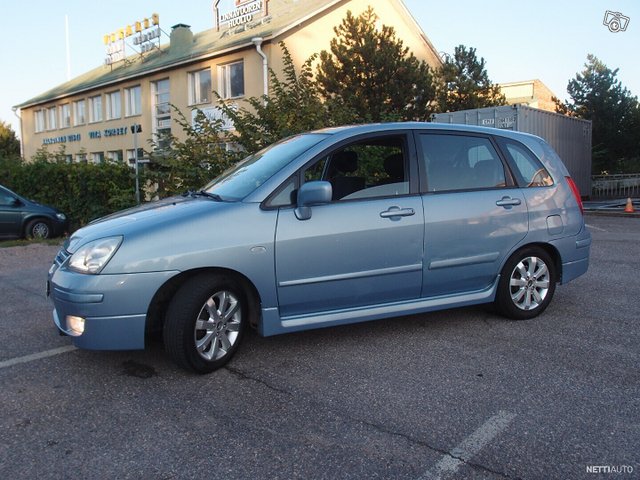 Suzuki Liana 6