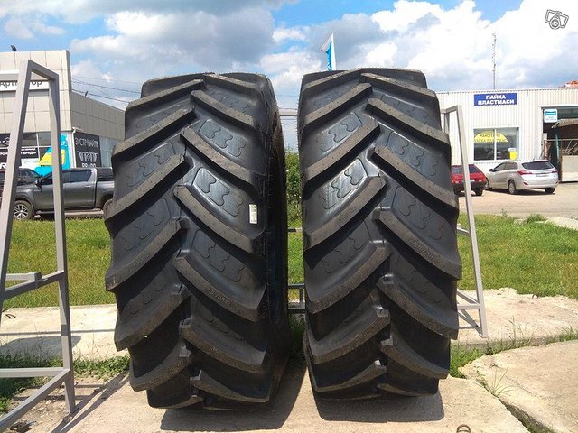 BKT renkaat 710/70R42 BKT AGRIMAX RT 765M 173D/176