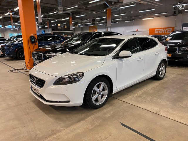 Volvo V40