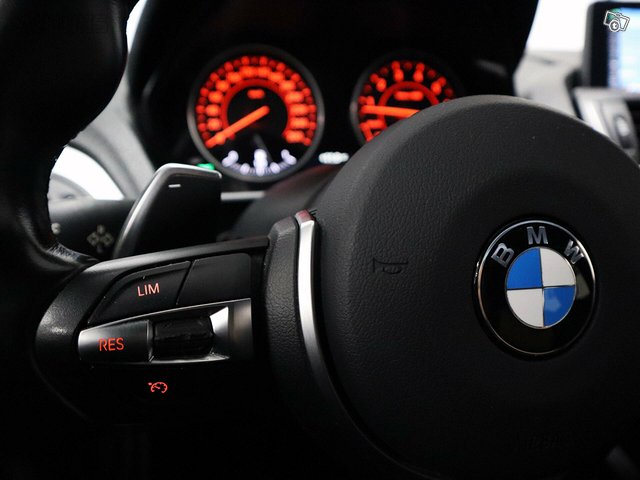 BMW M135i 19