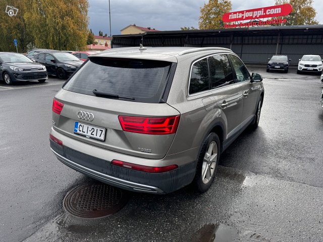 Audi Q7 2