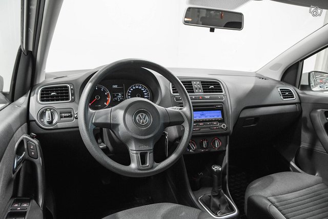 Volkswagen Polo 10