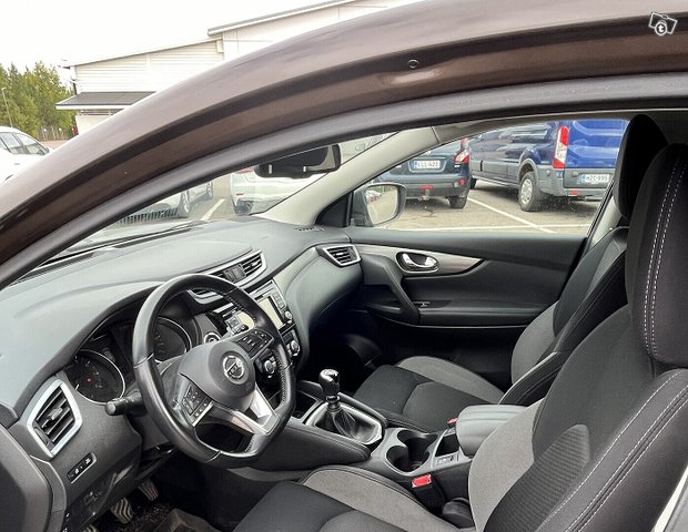 Nissan Qashqai 7