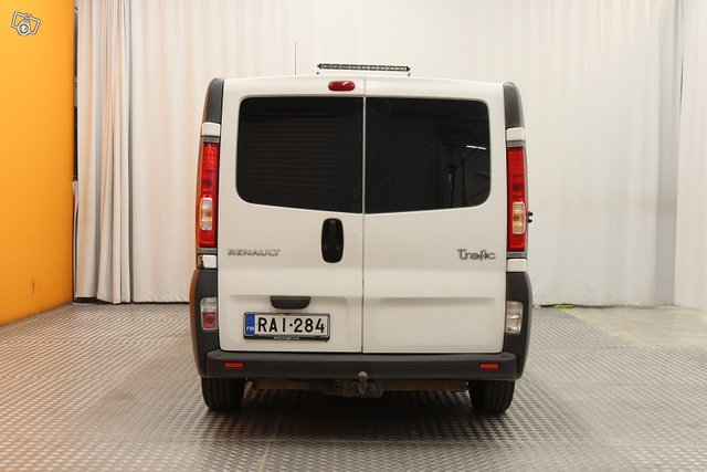 Renault Trafic 6