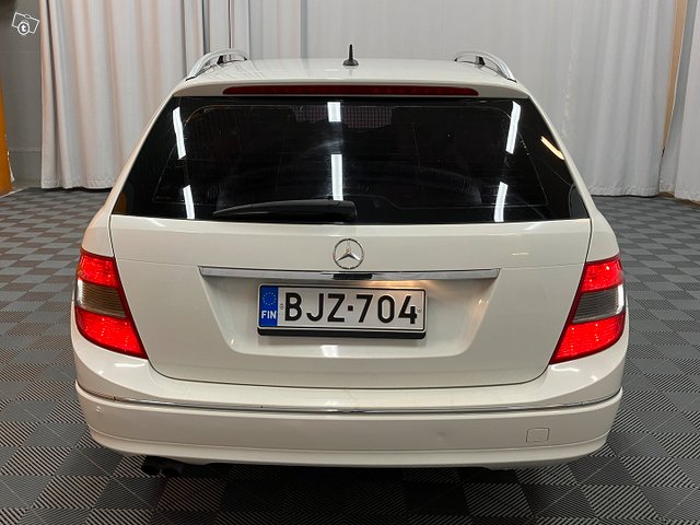 MERCEDES-BENZ C 5