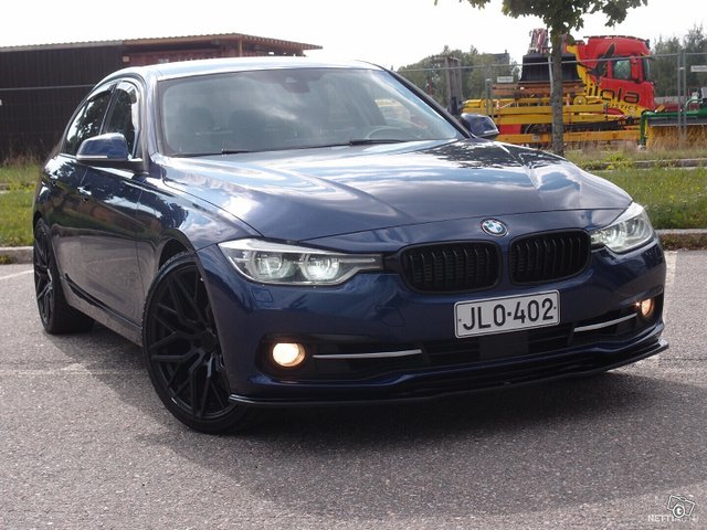 BMW 330 3