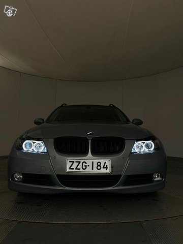 BMW 320 8