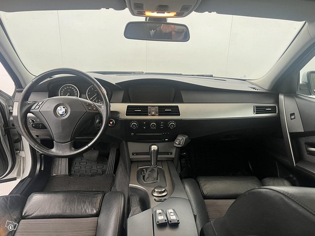 BMW 520 17