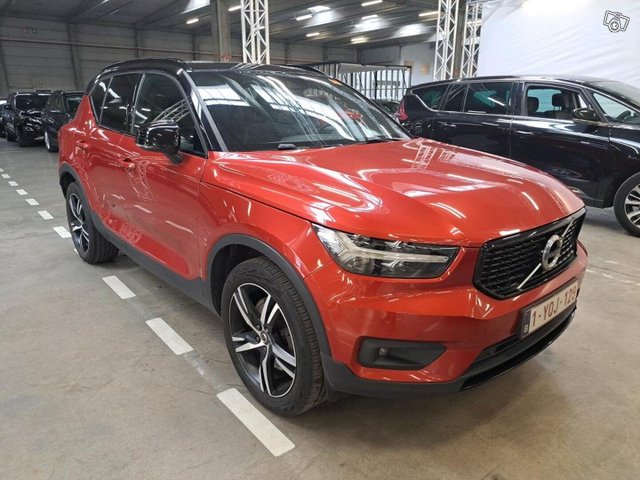 Volvo XC40 3