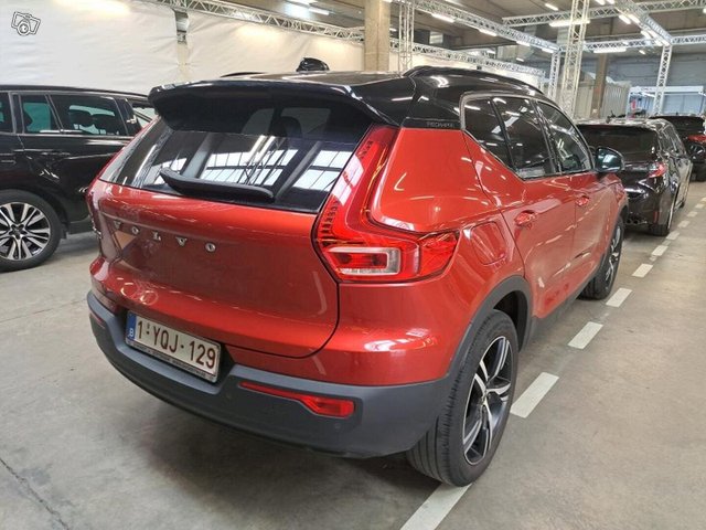 Volvo XC40 4