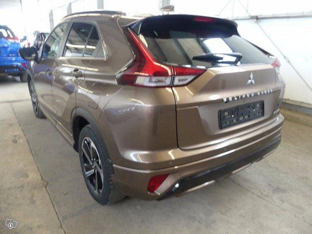 Mitsubishi Eclipse Cross 4