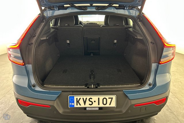 VOLVO C40 11