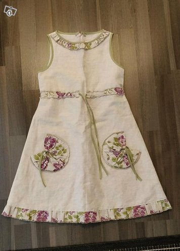 Tyttjen pellava mekko 122-128cm