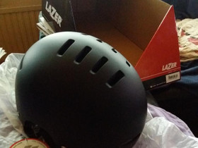 Lazer One+ kypärä mattamusta, Pyörätarvikkeet ja kypärät, Polkupyörät ja pyöräily, Hamina, Tori.fi Lazer One+ kypärä mattamusta, Pyörätarvikkeet ja kypärät, Polkupyörät ja pyöräily, Hamina, Tori.fi