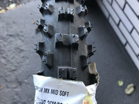 Pirelli Scorpion 60/100-12, Renkaat, Mototarvikkeet ja varaosat, Alavus, Tori.fi