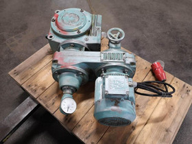 Vaihdemoottori 1,1kW-1400/(1,5.11,6) rpm, Sähkötarvikkeet, Rakennustarvikkeet ja työkalut, Luumäki, Tori.fi Vaihdemoottori 1,1kW-1400/(1,5.11,6) rpm, Sähkötarvikkeet, Rakennustarvikkeet ja työkalut, Luumäki, Tori.fi