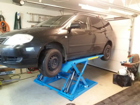 Autonostin saksimalli 3000 kg matala,sähkölukolla, Muut koneet ja tarvikkeet, Työkoneet ja kalusto, Harjavalta, Tori.fi Autonostin saksimalli 3000 kg matala,sähkölukolla, Muut koneet ja tarvikkeet, Työkoneet ja kalusto, Harjavalta, Tori.fi