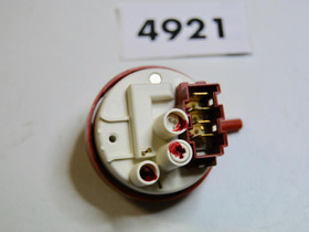 Painekytkin 1 taso 100-75 yliv. Indesit C00096880, Pesu- ja kuivauskoneet, Kodinkoneet, Rauma, Tori.fi Painekytkin 1 taso 100-75 yliv. Indesit C00096880, Pesu- ja kuivauskoneet, Kodinkoneet, Rauma, Tori.fi
