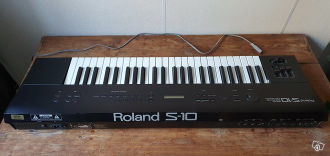 Roland S-10