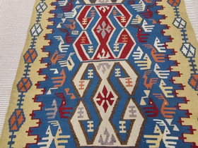 Kelim villamatto, 102x165 cm, Matot ja tekstiilit, Sisustus ja huonekalut, Ilmajoki, Tori.fi Kelim villamatto, 102x165 cm, Matot ja tekstiilit, Sisustus ja huonekalut, Ilmajoki, Tori.fi