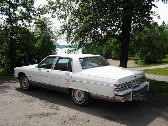 Pontiac Bonneville Hääauto 6