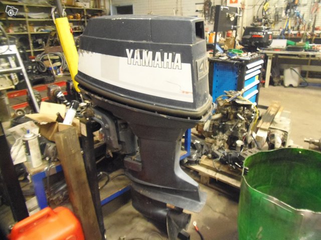 Yamaha 40 be lyhyt sähkö kaukos. 1900 2