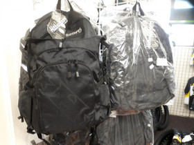Reppu Halvarsson Combi onesize, Ajoasut, kengät ja kypärät, Mototarvikkeet ja varaosat, Kemi, Tori.fi Reppu Halvarsson Combi onesize, Ajoasut, kengät ja kypärät, Mototarvikkeet ja varaosat, Kemi, Tori.fi