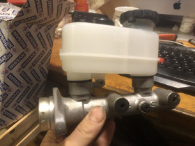 Nissan Sunny B11/Stanza Jarrupääsylinteri, Autovaraosat, Auton varaosat ja tarvikkeet, Pori, Tori.fi Nissan Sunny B11/Stanza Jarrupääsylinteri, Autovaraosat, Auton varaosat ja tarvikkeet, Pori, Tori.fi