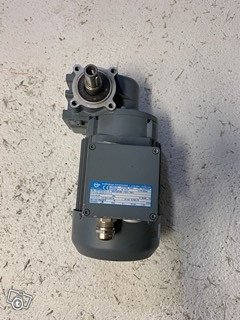 ABM D vaihdemoottori sgf45/4d71c-4, kuva 1